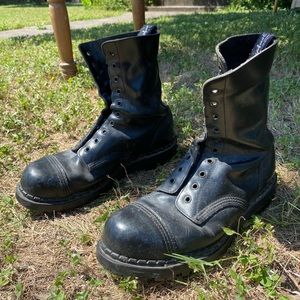 Grip fast steel toe boots